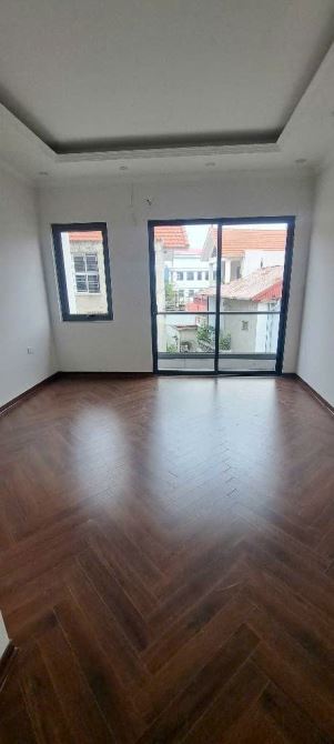 Bán nhà Ô Cách- 6 tầng đẹp & thang máy- 4 ngủ-oto 5 chỗ sát cửa-giao thông thuận tiện! - 3