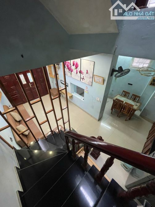 Cho thuê nhà nguyên căn ngõ 151 Nguyễn Đức Cảnh, Tương Mai, Hoàng Mai. DT 42m x 3 tầng, - 3