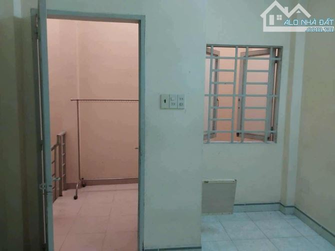 🏦QUẬN 12 MỘT SỆT ĐƯỜNG TRẦN THỊ HÈ NHÀ CẤP 4 GÁC LỬNG NGANG 4x15 DTSD72m2 DTCN 58m2 GIÁ 3 - 4