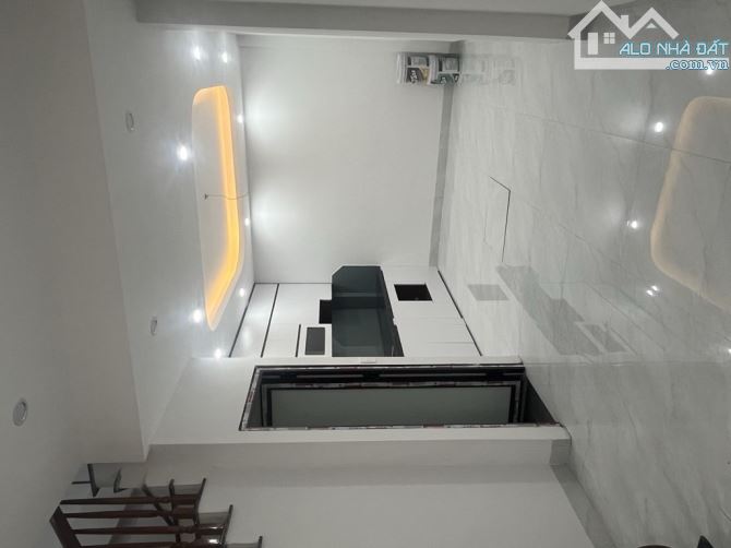 BÁN NHÀ 5 TẦNG ĐAI CÁT- LIÊN MẠC Ở LUÔN - 4