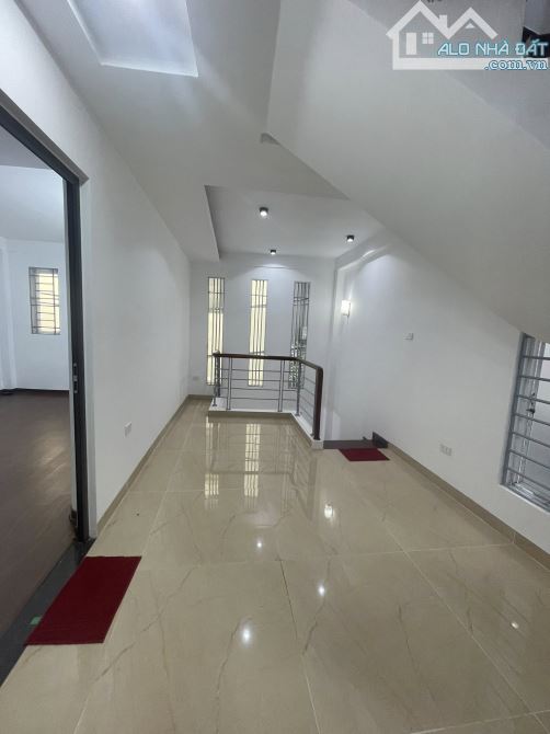 NHÀ MỚI, PHỐ TRẦN CUNG, NGHĨA ĐÔ, CẦU GIẤY: 37M X5T, MT 6M, GIÁ 9,5 TỶ - 4