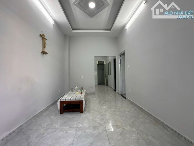 Bình thạnh 75m2, nhỉnh tí 7T, giáp q1 - 4