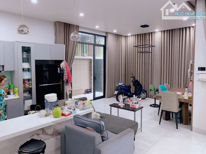 BIỆT THỰ NGHĨ DƯỠNG - PHONG CÁCH CHÂU ÂU - NGANG 17M2 - THƯƠNG MẠI PHÚ HỒNG THỊNH - 4
