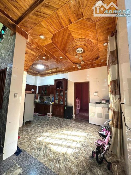 Nhà 2 tầng siêu kiên cố Từ Dân kiệt ô tô Đào Tấn . - 4