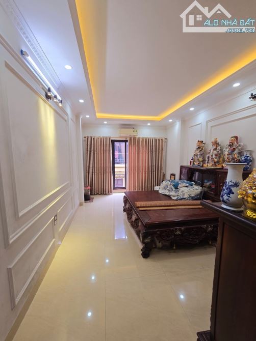 BÁN NHÀ NGUYỄN KHÁNH TOÀN CẦU GIẤY DT 55M 5 TẦNG 14.5 TỶ NGÕ NÔNG SÁT PHỐ NHÀ ĐẸP Ở LUÔN