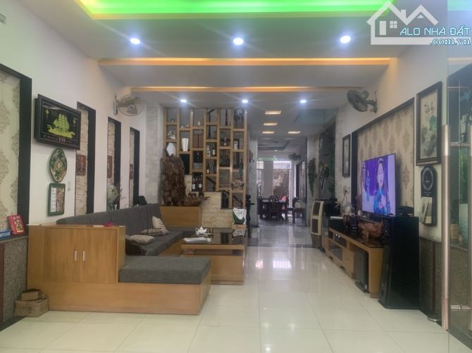 TTHC DỈ AN _ NGAY TRƯỜNG QT VIỆT ANH _ 3 TẦNG _ ĐƯỜNG 12 THÔNG .KHU NHÀ GIÀU - 4