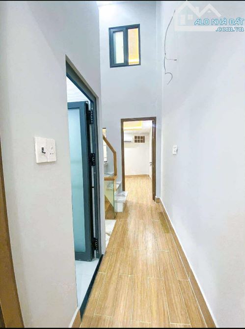 Nhà 3 tầng ôtô đỗ cửa, Ni Sư Huỳnh Liên gần Bàu Cát, 4.4 tỷ - 4
