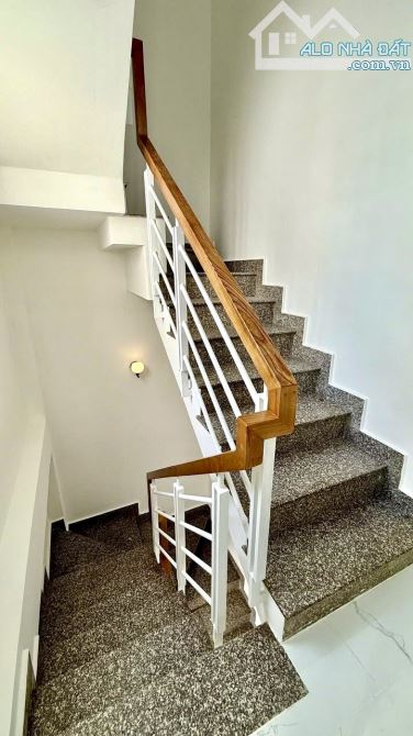 Nhà Đẹp Ở Liền – Võ Trứ, P9 Q8 – 1 Trệt 3 Lầu Sân Thượng - 4 Tỷ 990 TL - 4