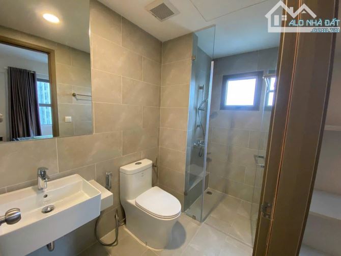 C/c Satra Eximland,Phan Đăng Lưu,Phú Nhuận: 92m2, 2p ngủ, NTCC, 17tr/th - 4