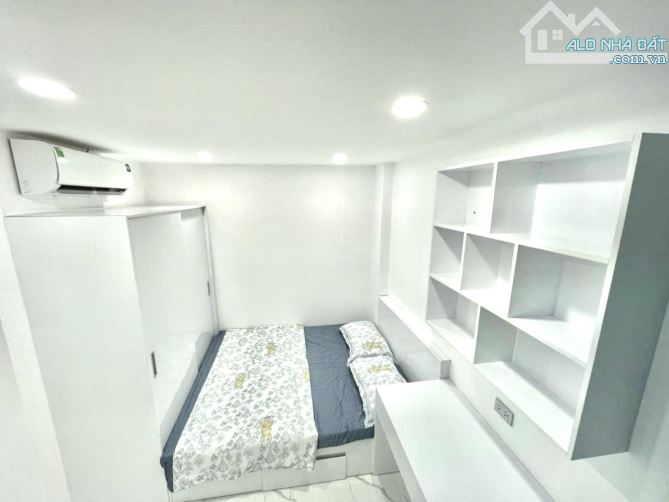 Bán ccmn 21 phòng doanh thu 1,2 tỷ/ năm tại Trần Quốc Vượng CG mặt tiền siêu khủng 12,5m - 4