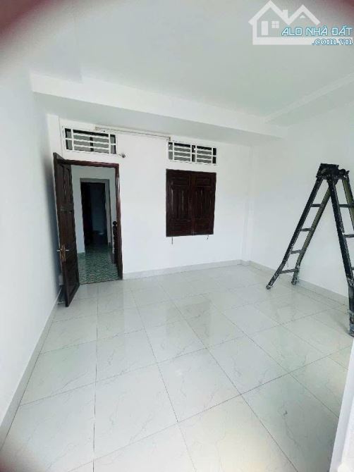 Bán nhà Gò Vấp – Sát sân bay, giáp Tân Bình 📍 Vị trí: Nguyễn Tư Giản, P.12, Gò Vấp - 4