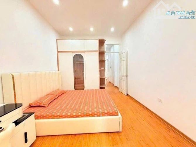 Cho thuê nhà ngõ 173 HOÀNG HOA THÁM, Liễu Giai. 15 triệu/tháng. Phù hợp ở hộ GĐ, KD Onl - 4
