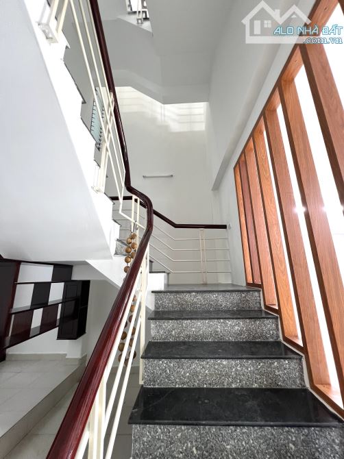 🏡 BÁN NHÀ 3 TẦNG HÒN RỚ – NAM NHA TRANG - VIEW SÔNG CỰC ĐẸP - 4