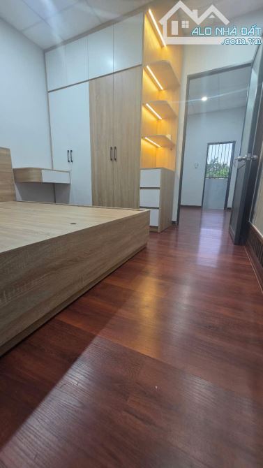 2 tỷ 450 - Sổ riêng- 1 xẹc - ô tô đỗ 1 căn - DTSD 48.4m2 - 4