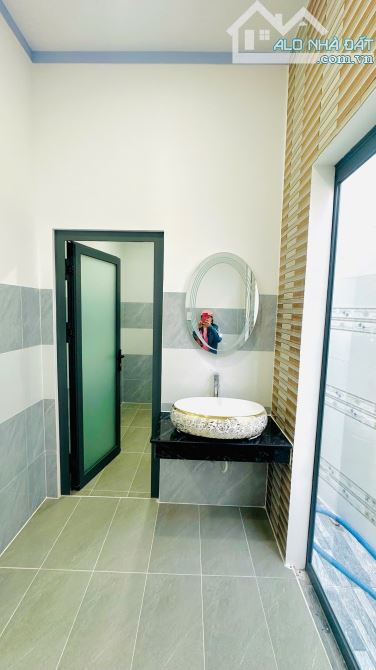 Bán nhà gác lửng - 3 pn - sau lưng CA P Tân Triều - 4