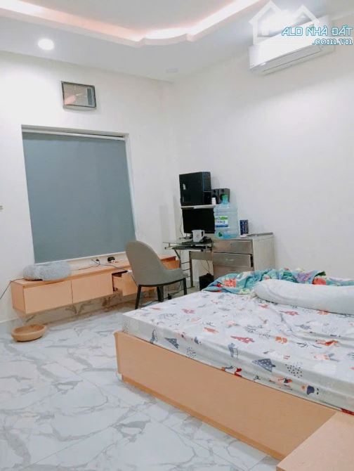 NHÀ ĐẸP Ở LIỀN MẶT TIỀN KINH DOANH HOÀNG LÊ KHA DT(4.7X23)GIÁ 16.6 TỶ - 4