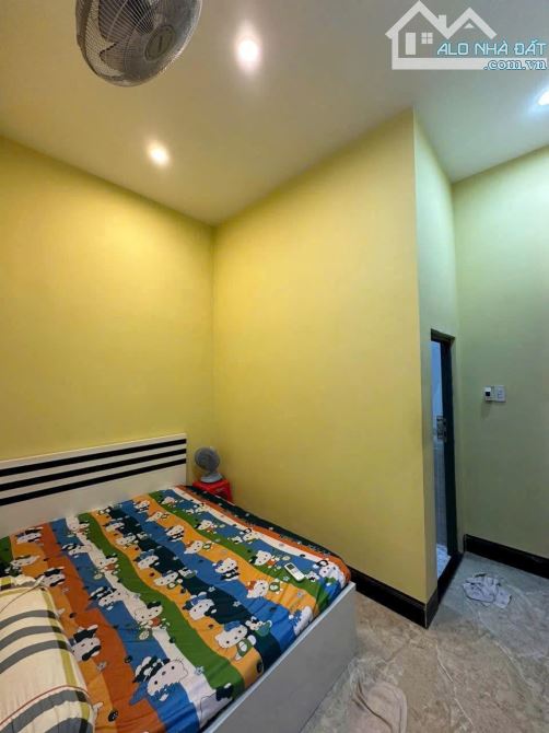 Gồng gánh không nổi nữa cần tiền bán gấp nhà c4 130m2 Giá 800tr SHR - 4