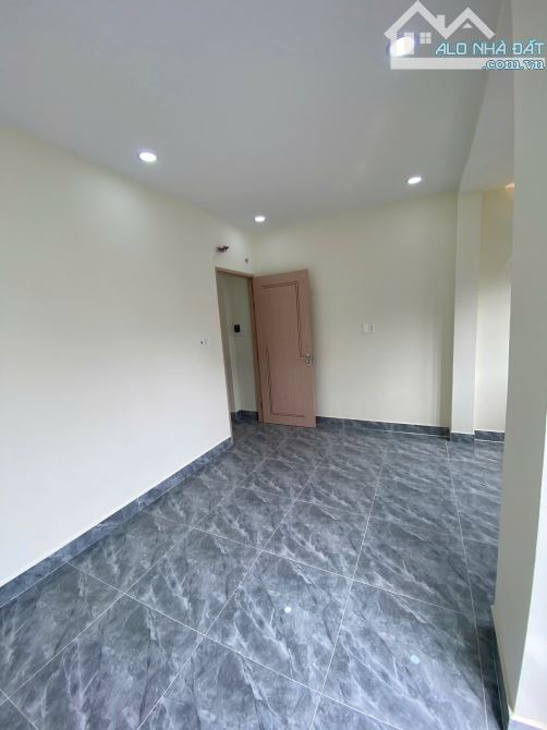 Nhà Hẽm Xe Hơi Đường Bà Hom,P.13, Q.6, Nhà Mới Nội Thất Cao Cấp,4.6 x9m, 2.5 Tấm , 5.5 tỷ - 4