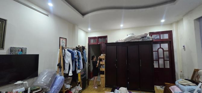 NHÀ ĐẸP 5 TẦNG GẦN PHỐ XUÂN THUỶ, CẦU GIẤY - CÁCH 20M RA Ô TÔ - 2 THOÁNG ,10.2 TỶ. - 4