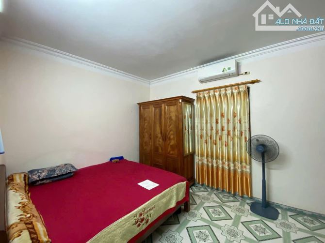 🏠🏠🏠Chào bán nhà 3 tầng mặt đường Tiền Đức, Trại Chuối kinh doanh buôn bán giá 4,2 tỷ - 4