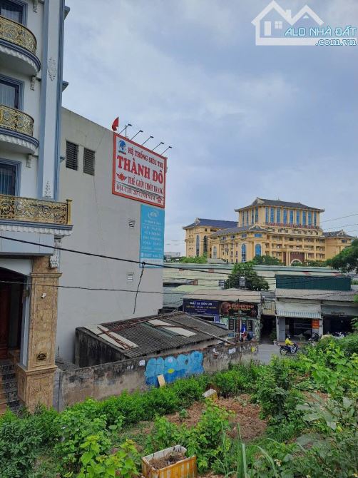 mặt phố Nguyễn Khoái 73 mét, Đất đẹp, lô góc, giá 8 tỷ...  Mặt phố, lô góc, Đất đẹp, 3 mặt - 4