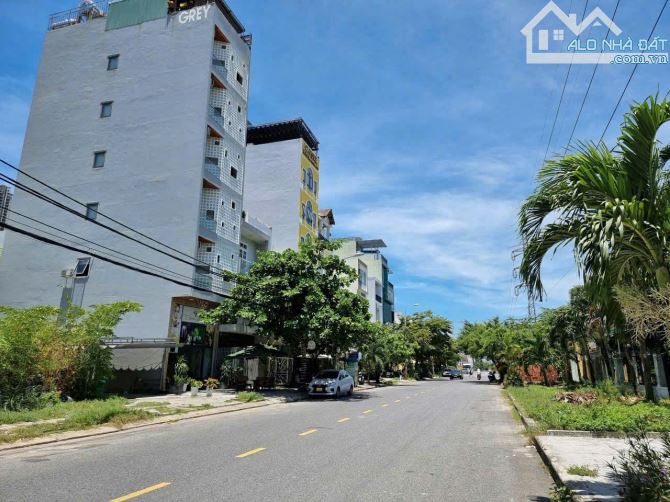 Bán RẺ lô đất đẹp 266m2 mặt tiền đường 10m5 Chính Hữu, Gần Biển Mỹ Khê - 4