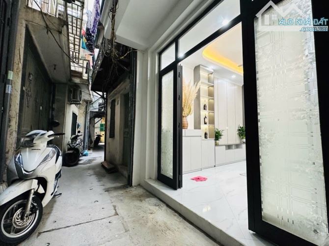 Nhà đẹp Minh Khai - Đẹp nhất phân khúc 6 tỷ tại quận HBT - Full nội thất ở ngay.