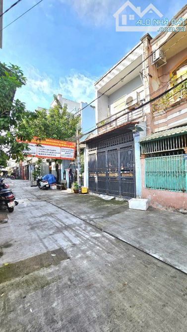 Siêu Phẩm  nhà Đ số 12 BHH gần Aeon Tân Phú  hẻm 6m 56m2,2 Tầng 4 tỷ 7 - 4