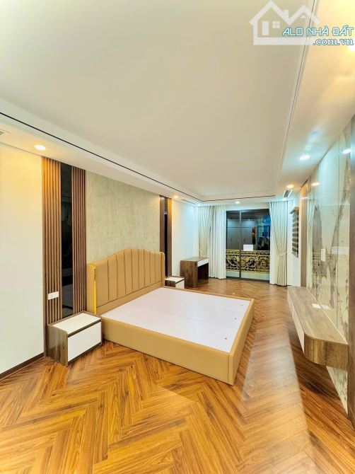 Giáp Bát ,diện tích 51m, 6tầng , MT 3.4m, giá 20,5tỷ Hoàng Mai