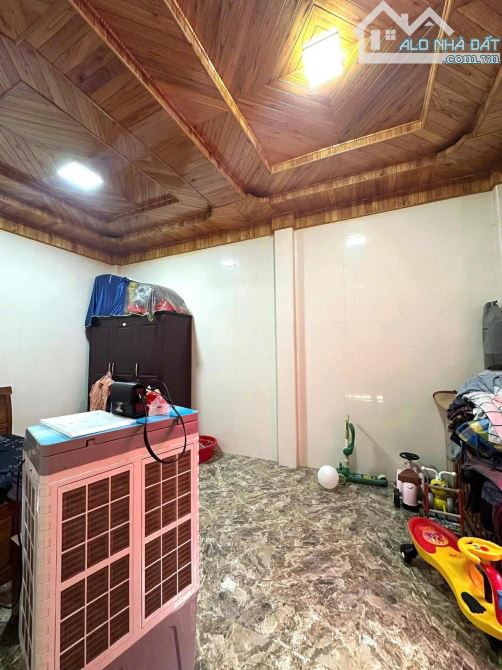 Nhà 2 tầng siêu kiên cố Từ Dân kiệt ô tô Đào Tấn . - 5