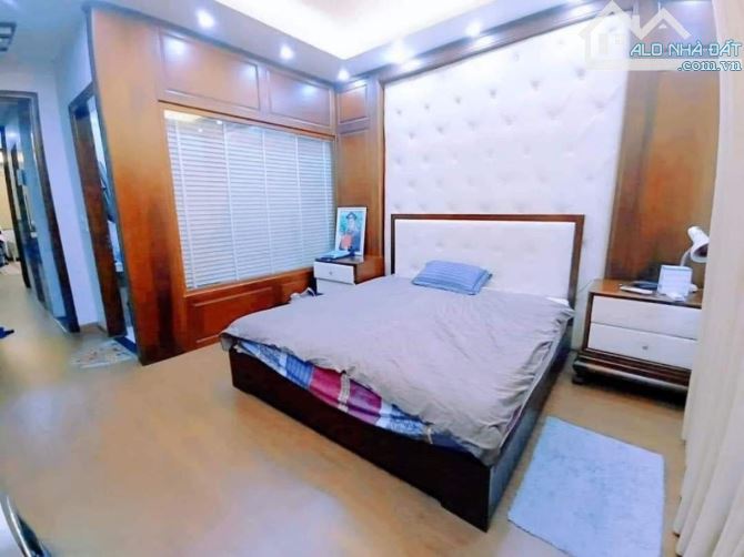 BÁN NHÀ PHÂN LÔ, MAI DỊCH, VỈA HÈ, LÔ GÓC, KINH DOANH, 60M, 30 tỷ - 5