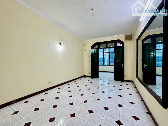 ✅ Hoa Khôi Phố Trường Chinh - Ngã Tư Sở - Ô Tô Tránh + Gara - 91m² - 4 Tầng Đẹp - Ở Ngay - 5