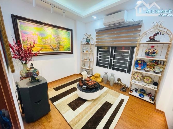 SIÊU PHẨM HỒ TÂY - LOGOC - NHÀ MỚI - NỘI THẤT TIỀN TỶ  - 6 NGỦ - 9.1 Tỷ - 5