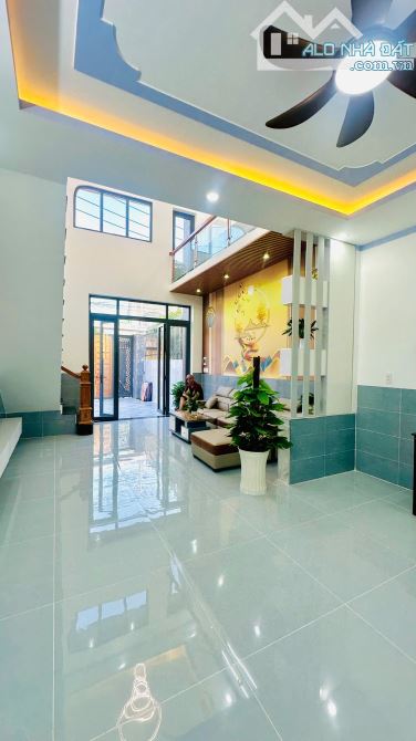 Bán nhà gác lửng - 3 pn - sau lưng CA P Tân Triều - 5