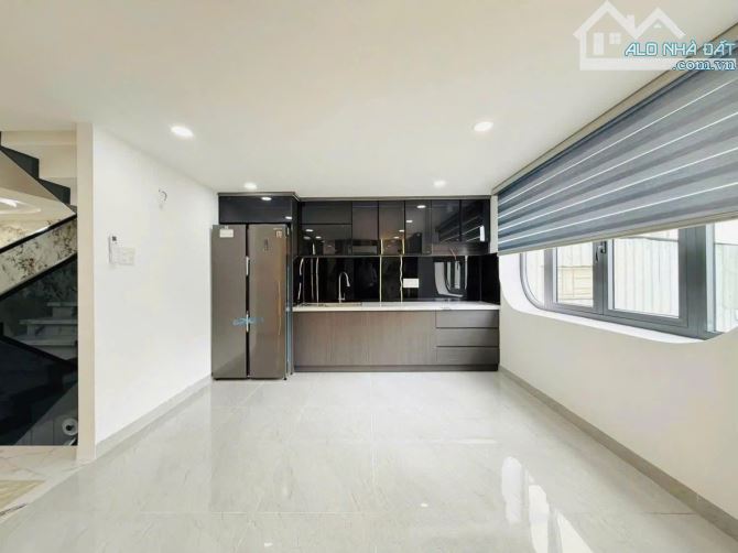 Ngôi Nhà 4 Tầng Hiện Đại – Điểm Nhấn Kiến Trúc - Ô tô ra vào thoải mái - Bình Tân - 5