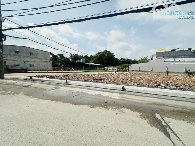 Đất MẶT TIỀN đường THẠNH XUÂN 43 phường Thạnh Xuân Q12 DT 65,7m2 (4,1x16) đường 10m, 4,35T - 5
