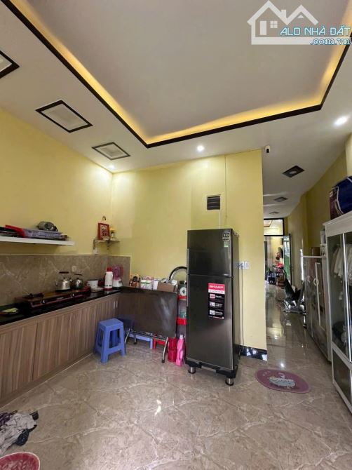 Gồng gánh không nổi nữa cần tiền bán gấp nhà c4 130m2 Giá 800tr SHR - 5