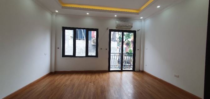 Nhà 4 tầng 1 tum Nguyễn Văn Cừ - xây chắc chắn, vị trí đẹp, ngõ thoáng- Chẵn 7 tỷ - 5
