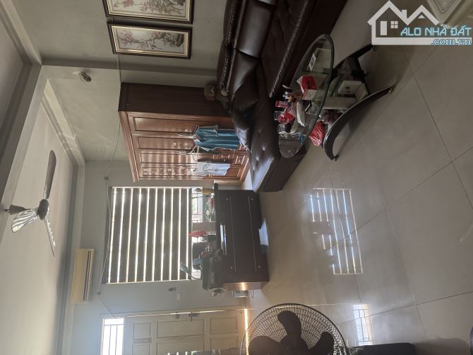 Bán nhà MP Lý Thường Kiệt, ô tô đỗ, kd, dòng tiền cho thuê. 98m2, 5t. Giá chào 18 tỷ - 5