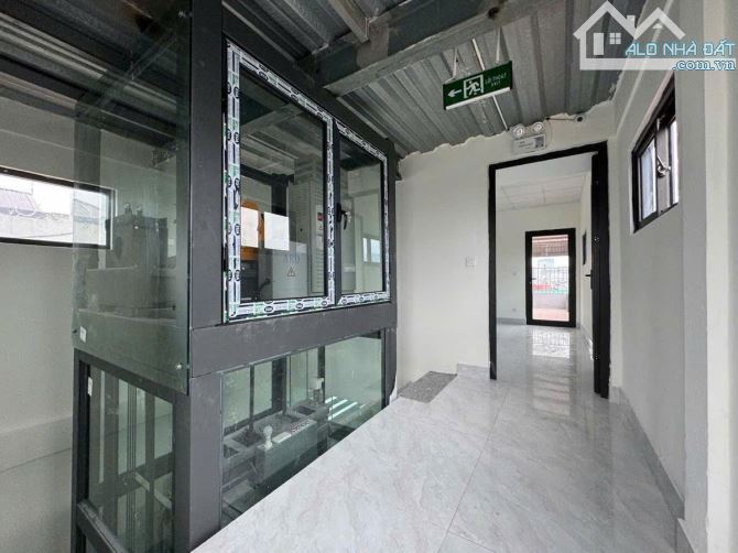 TOÀ NHÀ VĂN PHÒNG 8 TẦNG 60m MT 4.5m  MỚI XÂY Ô TÔ TRÁNH 2 MẶT THOÁNG VỈA HÈ 28 TỶ - 5