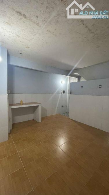 bán đất tặng nhà - Hẻm xe tải thông tứ tung - Lê Đình Cẩn - Chỉ Nhỉnh 5 tỷ ( TL ) - 5