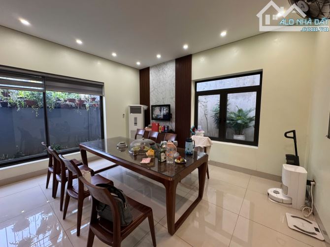 Bán Gấp Siêu Biệt Thự Phố Hoàng Ngân-Trung tâm TP Thái Nguyên -356m2, lô góc -Chỉ 14,5 Tỷ - 6