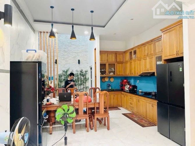 💰 chỉ có 6.65tỷ  5x15 Q12 🏡NHÀ ĐẸP 4 TẦNG BTCT 4PN - HẺM 6M - DT 5x15M- TRẦN THỊ HÈ (HT4 - 6