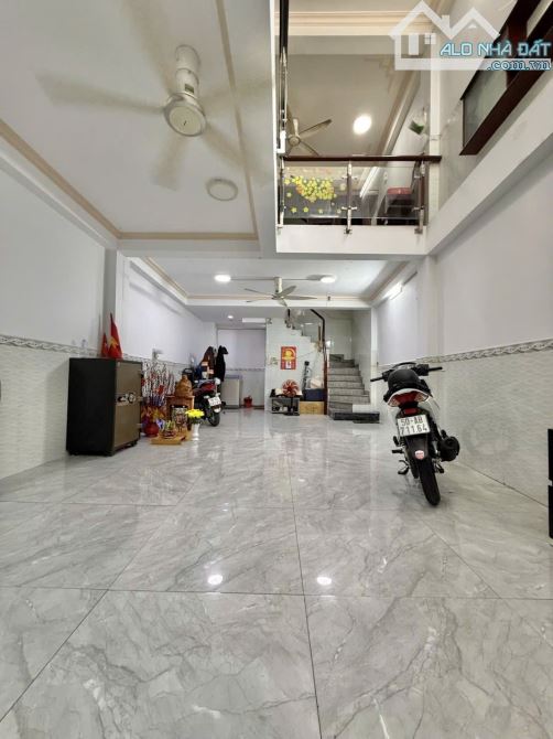 ĐOÀN GIỎI - TÂN PHÚ - NHÀ 5 TẦNG - HẺM XE HƠI 4M - 48M2 - GẦN AEON - CHỈ 6.X   Vị trí ngay - 6