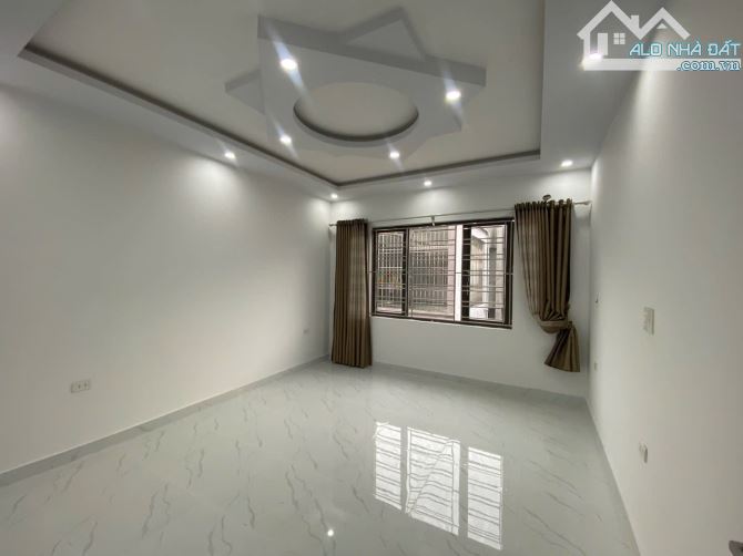 Bán nhà mặt đường Lực Hành - Trung Lực 56m 4 tầng giá 4 tỷ 580 - 6