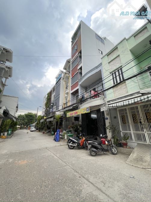 Bán nhà 3 tầng 93m2, hxt căn góc Nguyễn Quý yêm, Bình Tân giá sốc 6.95 tỷ - 6
