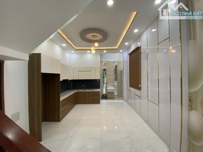 Bán nhà hẻm xe hơi 1979 Huỳnh Tấn Phát, Nhà Bè, DT 4 x14m, 3 lầu, ST. Giá 7,5 tỷ - 6