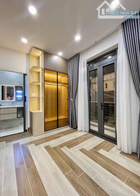 NHÀ MỚI GÓC 2 MẶT TIỀN THOÁNG MÁT. 6T4. (7X8) 55M2 NGUYỄN TƯ GIẢN GẦN PHAN HUY ÍCH, P12, G - 6