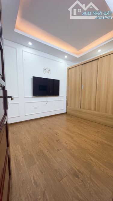 TRẦN QUỐC VƯỢNG CẦU GIẤY 50m 10 TỶ 6 TẦNG MT5m NHÀ ĐẸP FULL NỘI THẤT NGÕ THOÁNG Ở LUÔN - 6