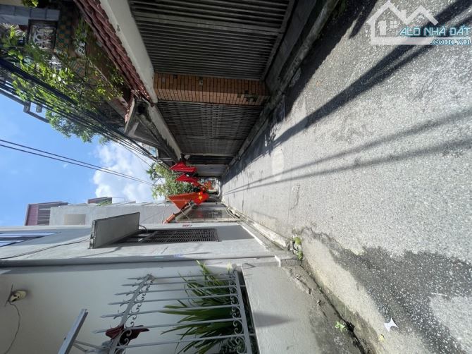 💥 Nguyễn Văn Cừ-Bán Đất Tặng nhà 4 Tầng Kiên Cố- Ngõ Thông Ô TÔ ra Vào - Cách MP 40m - 6